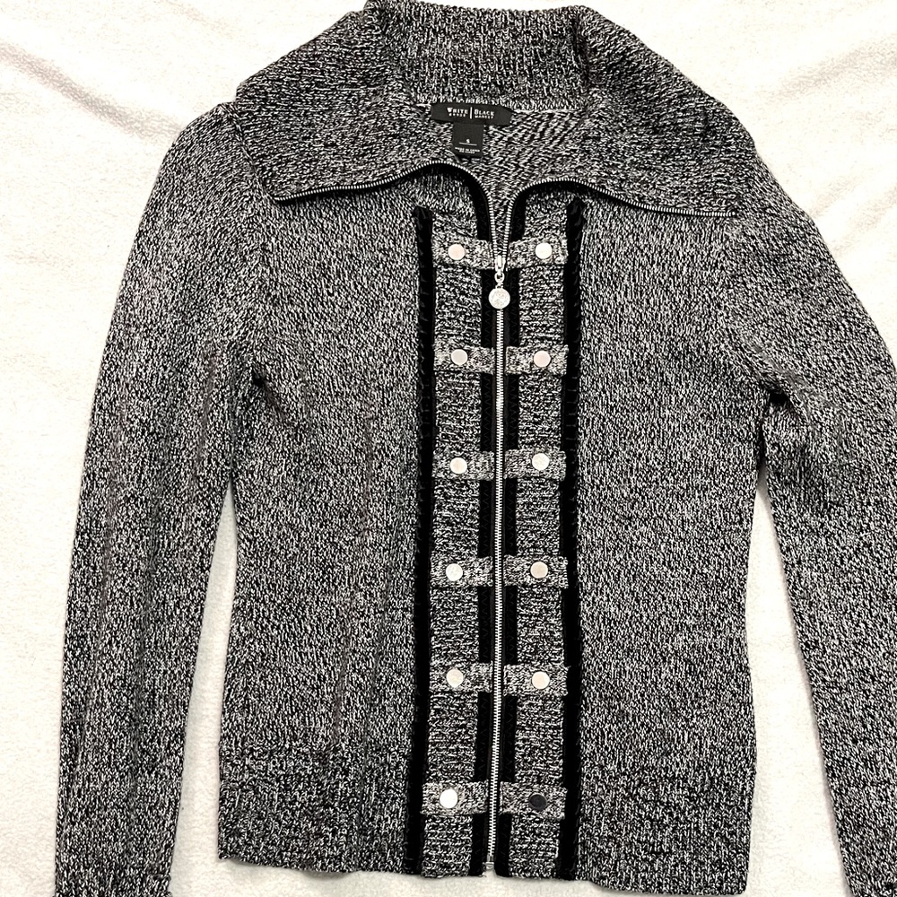 White | Black Woman’s size small zip-up sweater cotton/wool/rayon w/ velvet trim